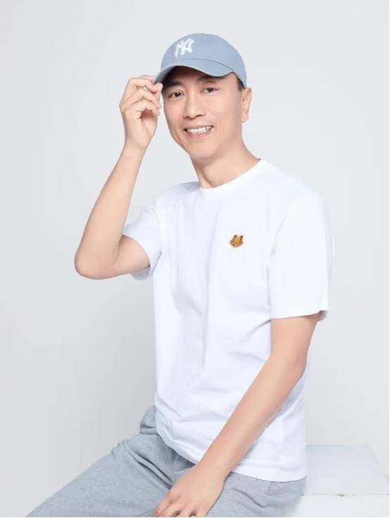 接着他把影, tenan