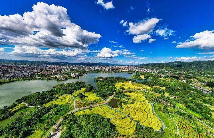 以激发群众 以激发群众